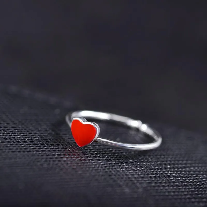 Heart Charm Minimalist Ring
