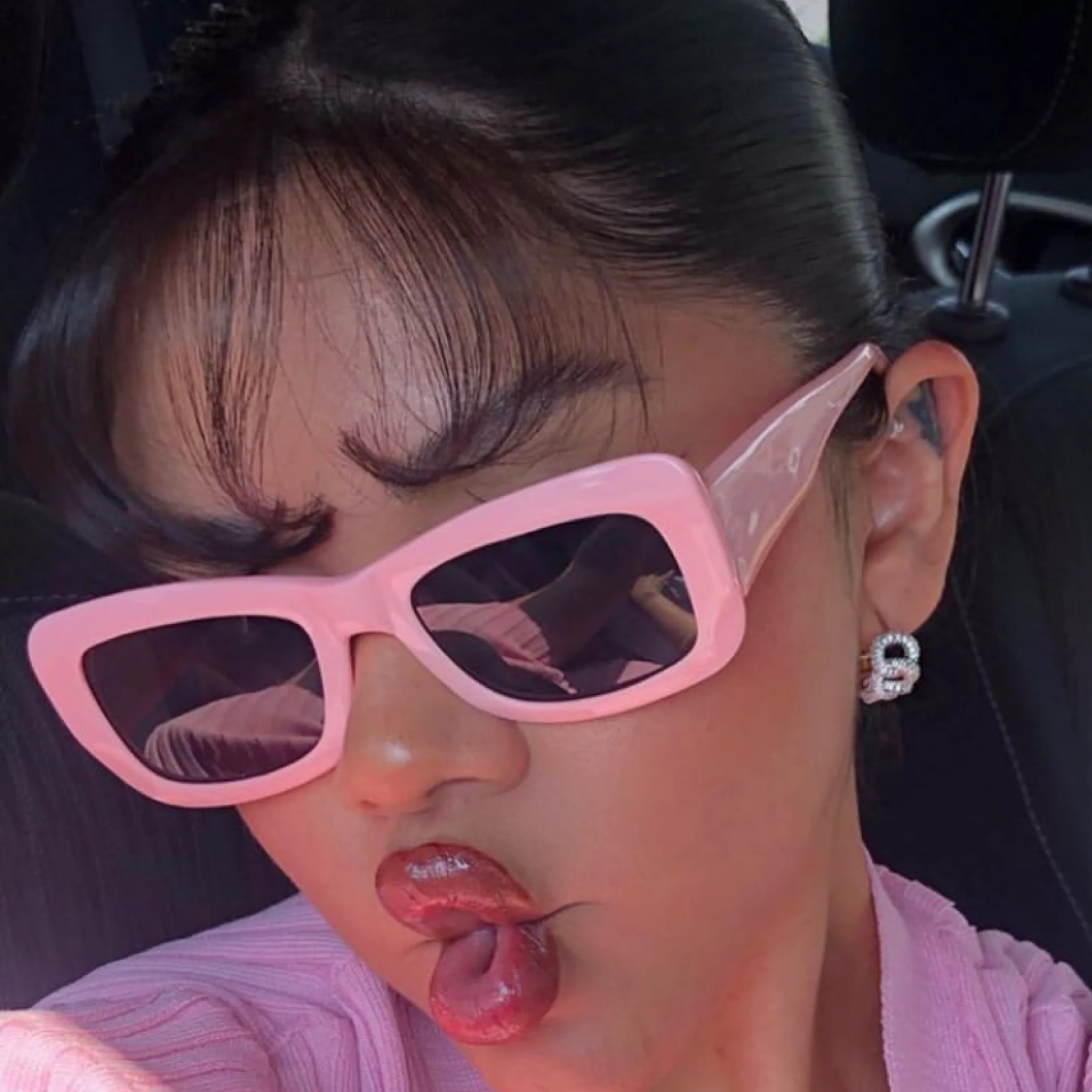 Essence of Elegance Perfect Eyewear for Every Journey